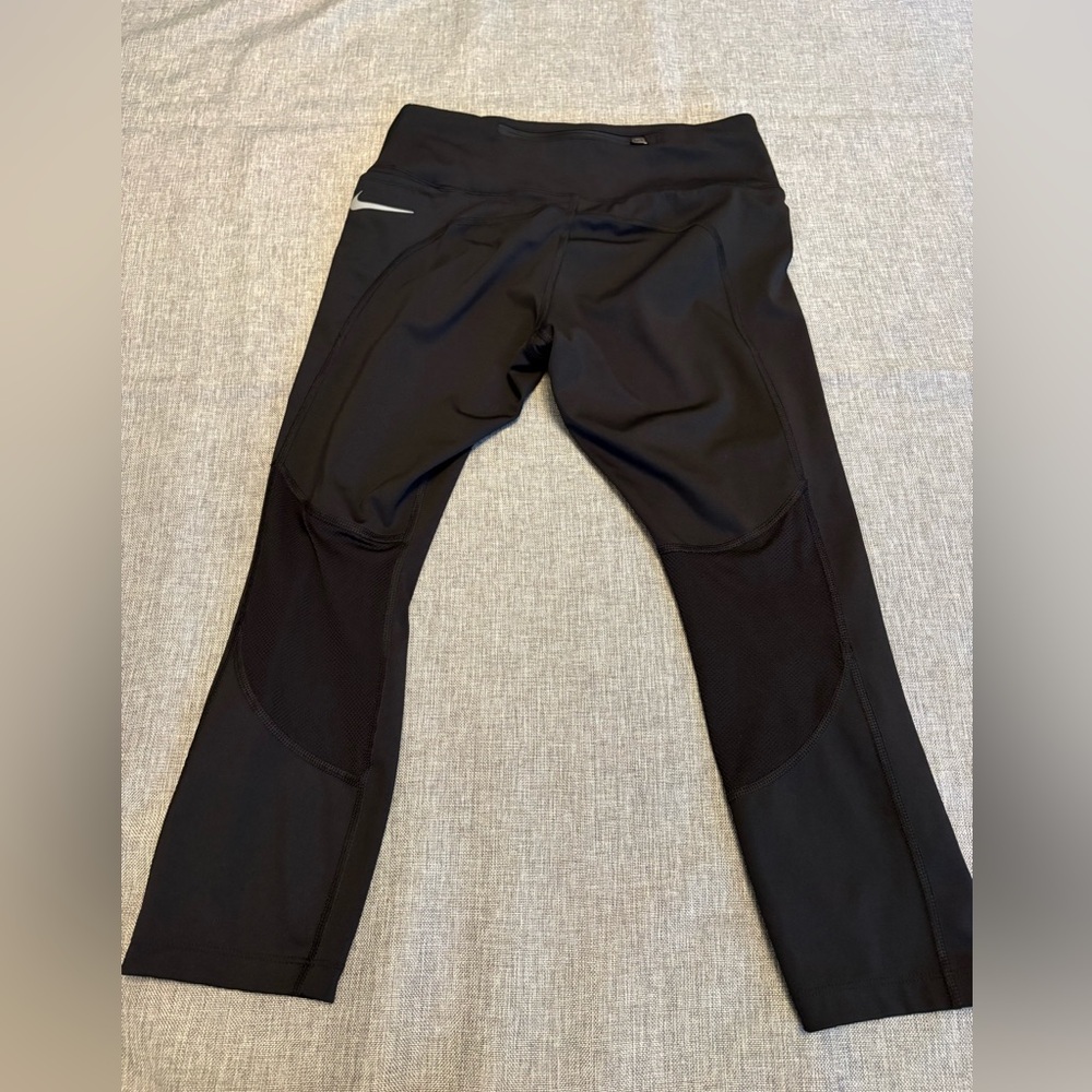 Nike Fast Spandex Dri Fit Women’s Running Capri Tights Size Medium Black